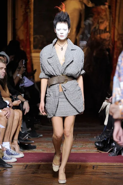 Look 6